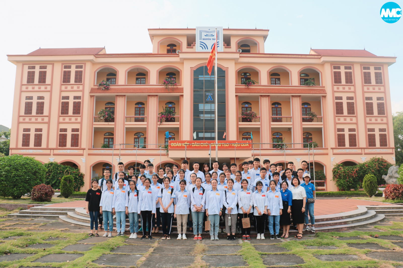 Buổi giao lưu với học sinh trường THCS Nguyễn Trãi - Nam Sách trước thềm kì thi tuyển sinh vào lớp 10 năm học 2020 - 2021