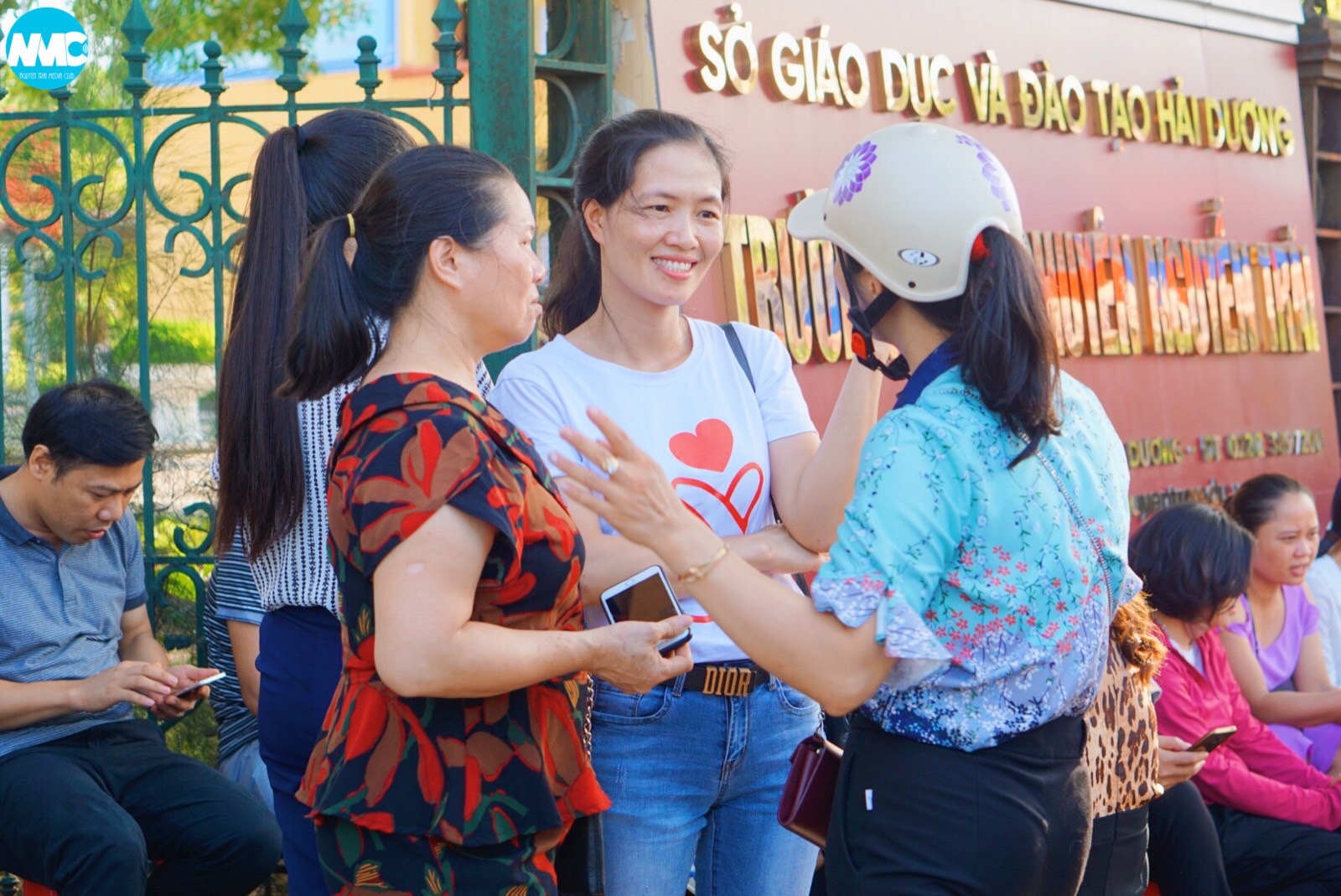 Sức nóng mùa tuyển sinh vào 10 trường Chuyên Nguyễn Trãi năm 2020.